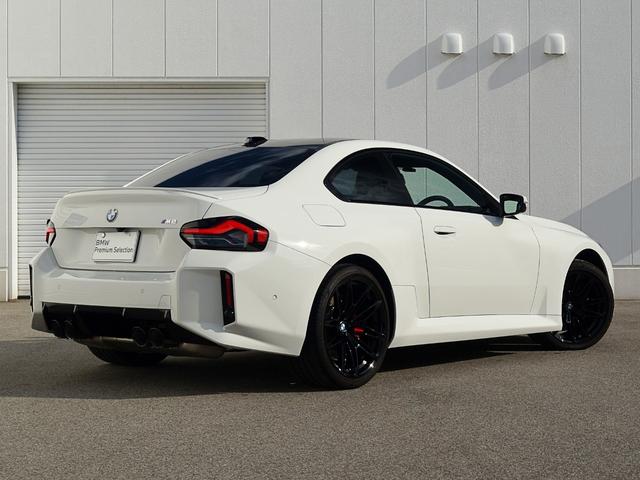 Ｍ２ ベースグレード　６速ＭＴ　Ｍレーストラックパッケージ　１９／２０インチＡＷ　　コンパウンドブレーキ　レッドキャリパー　カーボン　ルーフ　トリム　バケットシート　黒革メリノＦヒーター　アダプティブＭサス　Ｍシートベルト（2枚目）