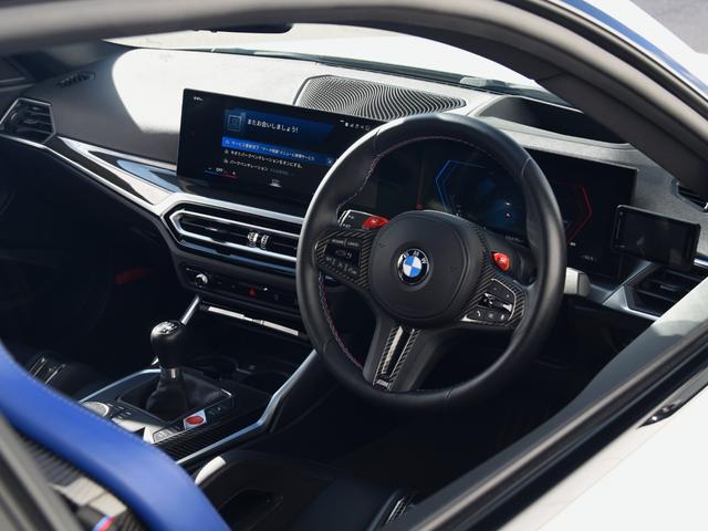 Ｍ２ ベースグレード　６速ＭＴ　Ｍレーストラックパッケージ　１９／２０インチＡＷ　　コンパウンドブレーキ　レッドキャリパー　カーボン　ルーフ　トリム　バケットシート　黒革メリノＦヒーター　アダプティブＭサス　Ｍシートベルト（5枚目）