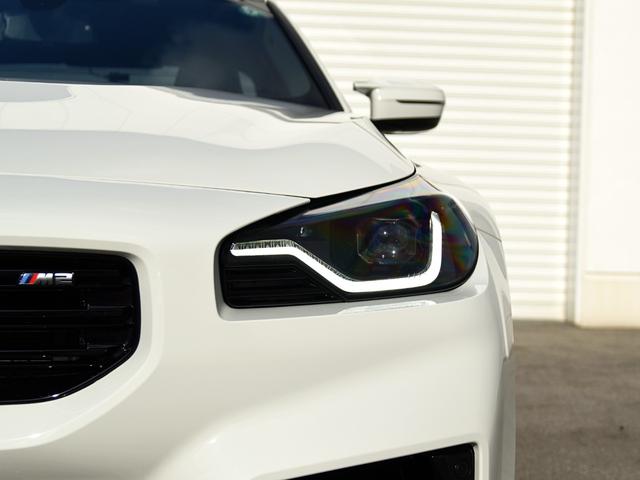 Ｍ２ ベースグレード　６速ＭＴ　Ｍレーストラックパッケージ　１９／２０インチＡＷ　　コンパウンドブレーキ　レッドキャリパー　カーボン　ルーフ　トリム　バケットシート　黒革メリノＦヒーター　アダプティブＭサス　Ｍシートベルト（9枚目）