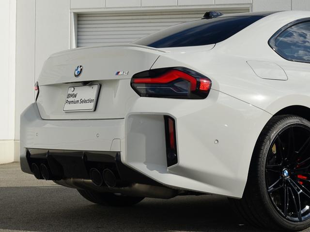 Ｍ２ ベースグレード　６速ＭＴ　Ｍレーストラックパッケージ　１９／２０インチＡＷ　　コンパウンドブレーキ　レッドキャリパー　カーボン　ルーフ　トリム　バケットシート　黒革メリノＦヒーター　アダプティブＭサス　Ｍシートベルト（14枚目）