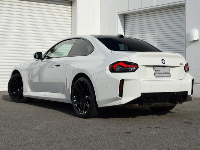 Ｍ２ ベースグレード　６速ＭＴ　Ｍレーストラックパッケージ　１９／２０インチＡＷ　　コンパウンドブレーキ　レッドキャリパー　カーボン　ルーフ　トリム　バケットシート　黒革メリノＦヒーター　アダプティブＭサス　Ｍシートベルト（17枚目）