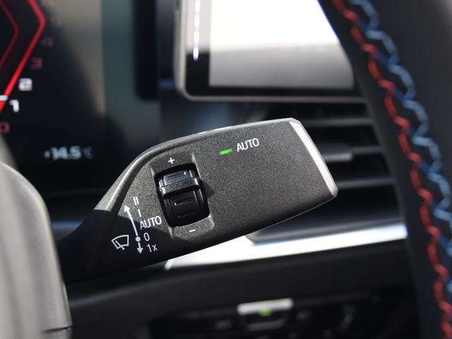 Ｍ２ ベースグレード　６速ＭＴ　Ｍレーストラックパッケージ　１９／２０インチＡＷ　　コンパウンドブレーキ　レッドキャリパー　カーボン　ルーフ　トリム　バケットシート　黒革メリノＦヒーター　アダプティブＭサス　Ｍシートベルト（44枚目）