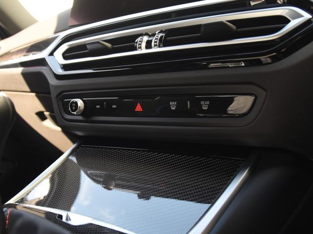 Ｍ２ ベースグレード　６速ＭＴ　Ｍレーストラックパッケージ　１９／２０インチＡＷ　　コンパウンドブレーキ　レッドキャリパー　カーボン　ルーフ　トリム　バケットシート　黒革メリノＦヒーター　アダプティブＭサス　Ｍシートベルト（50枚目）