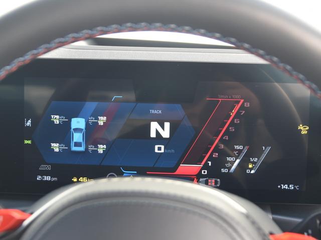 Ｍ２ ベースグレード　６速ＭＴ　Ｍレーストラックパッケージ　１９／２０インチＡＷ　　コンパウンドブレーキ　レッドキャリパー　カーボン　ルーフ　トリム　バケットシート　黒革メリノＦヒーター　アダプティブＭサス　Ｍシートベルト（71枚目）