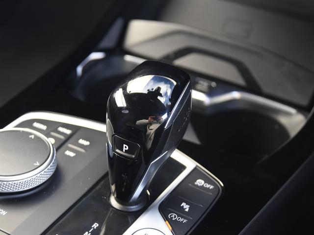 1シリーズ M135i xDrive Mパフォーマンスエアロ アクティブクルコン 純正AW Mスポーツブレーキ Mスポーツサス Mレザーステアリング シートヒーター ランバーサポート オートトランク(43枚目)