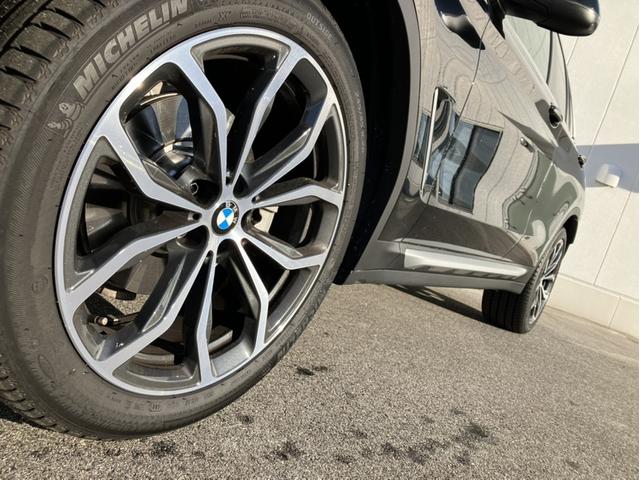 Ｘ３ ｘＤｒｉｖｅ　２０ｄ　ワンオーナー　後期　茶革　パノラマサンルーフ　ベンチレーションシート　アコースティックガラス　ダークオークファインウッドトリム　２０インチアロイホイール（4枚目）