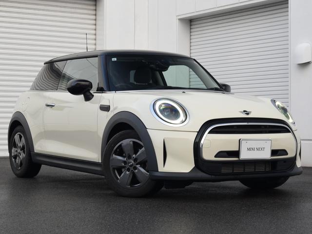 ＭＩＮＩ クーパーＤ　クラシック・トリム　Ａｐｐｌｅ　Ｃａｒｐｌａｙ　アダプティヴクルーズコントロール　　コンフォートアクセス　バックカメラ　ＰＤＣ　ドライビングモード　Ｄｒｉｖｉｎｇ　ａｓｓｉｓｔ（6枚目）