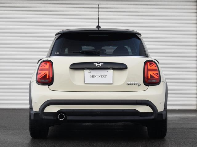 ＭＩＮＩ クーパーＤ　クラシック・トリム　Ａｐｐｌｅ　Ｃａｒｐｌａｙ　アダプティヴクルーズコントロール　　コンフォートアクセス　バックカメラ　ＰＤＣ　ドライビングモード　Ｄｒｉｖｉｎｇ　ａｓｓｉｓｔ（9枚目）