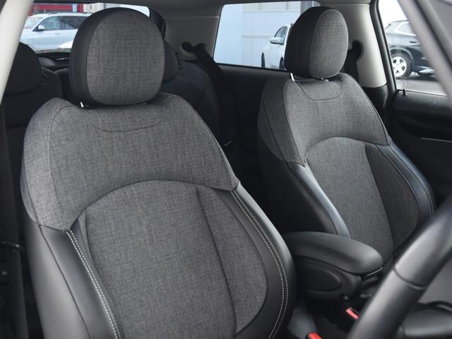 ＭＩＮＩ クーパーＤ　クラシック・トリム　Ａｐｐｌｅ　Ｃａｒｐｌａｙ　アダプティヴクルーズコントロール　　コンフォートアクセス　バックカメラ　ＰＤＣ　ドライビングモード　Ｄｒｉｖｉｎｇ　ａｓｓｉｓｔ（12枚目）