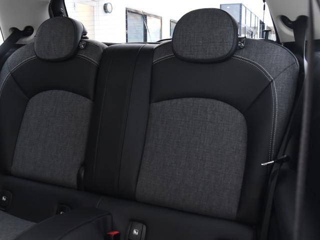 ＭＩＮＩ クーパーＤ　クラシック・トリム　Ａｐｐｌｅ　Ｃａｒｐｌａｙ　アダプティヴクルーズコントロール　　コンフォートアクセス　バックカメラ　ＰＤＣ　ドライビングモード　Ｄｒｉｖｉｎｇ　ａｓｓｉｓｔ（30枚目）