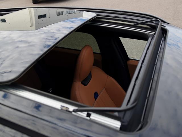 MINI カントリーマンSオール4 フェイバリット・トリム Favoured Trim Mパッケージ サンルーフ Harman/Kardonスピーカー ヘッドアップディスプレイ シートヒーター ARナビ パークアシストプラス ドライビングアシストプロ(4枚目)