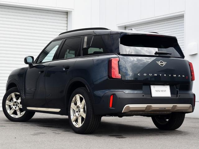 MINI カントリーマンSオール4 フェイバリット・トリム Favoured Trim Mパッケージ サンルーフ Harman/Kardonスピーカー ヘッドアップディスプレイ シートヒーター ARナビ パークアシストプラス ドライビングアシストプロ(13枚目)