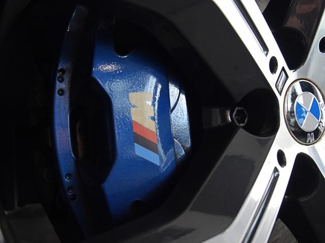 Ｘ５ ｘＤｒｉｖｅ　３５ｄ　Ｍスポーツ　電動パノラマルーフ　純正２１ＡＷ　アダプティブＭサス　黒革　前後シートヒーター　ソフトクローズ　ヘッドアップディスプレイ　ドライビングアシストプロ　パークアシストプラス　冷温ドリンクホルダー　地デジ（7枚目）