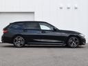 320d xDriveツーリング Mスポーツ 弊社デモカー 黒革 シートヒーター ランバーサポート ドライビングアシストプロ 渋滞アシスタント パークアシストプラス LEDヘッドライト ハイビームアシスト ワイヤレスチャージ Mスポーツサス(15枚目)
