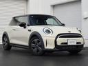 ＭＩＮＩ クーパーＤ　クラシック・トリム　Ａｐｐｌｅ　Ｃａｒｐｌａｙ　アダプティヴクルーズコントロール　　コンフォートアクセス　バックカメラ　ＰＤＣ　ドライビングモード　Ｄｒｉｖｉｎｇ　ａｓｓｉｓｔ（6枚目）
