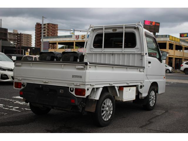 サンバートラック TB 4WD 5速MT エアコン ラジオ(4枚目)