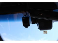 ドライブレコーダー装備♪映像と音声を記録してくれるドライブレコーダーは、事故の際に確かな証拠能力を発揮してくれます。 4