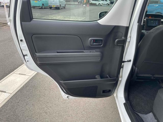 ご覧頂きまして誠に有難うございます！！是非ご来店して頂き、実際にご覧になって頂ければと思います。お客様からのご連絡をスタッフ一同、心よりお待ちしております