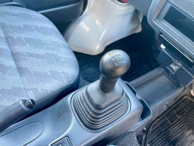 スクラムトラック 　４ＷＤ　軽トラック　ＭＴ（27枚目）