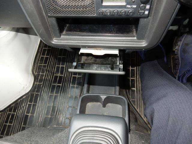 車外 荷箱 幌シート 4WD パワステアリング 5速ミッション 禁煙車輌 走行3.2万Km(25枚目)