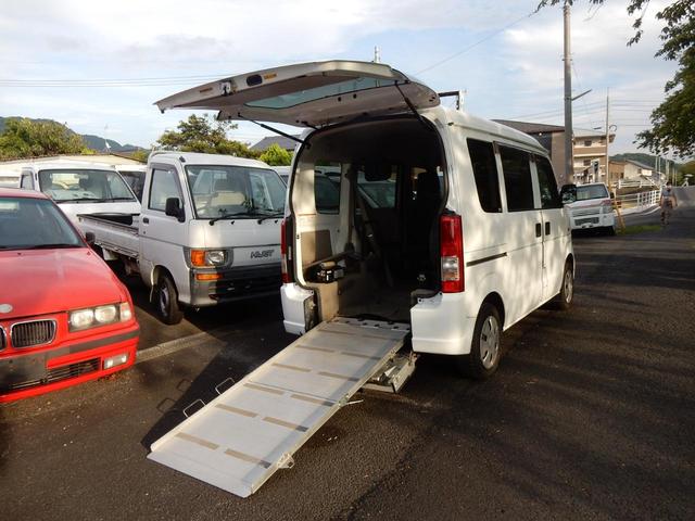 エブリイワゴン 　福祉車両　４ＷＤ　車椅子移動車　電動車椅子固定装置　４ＷＤ　リャスロ－プ　３人乗り（2枚目）