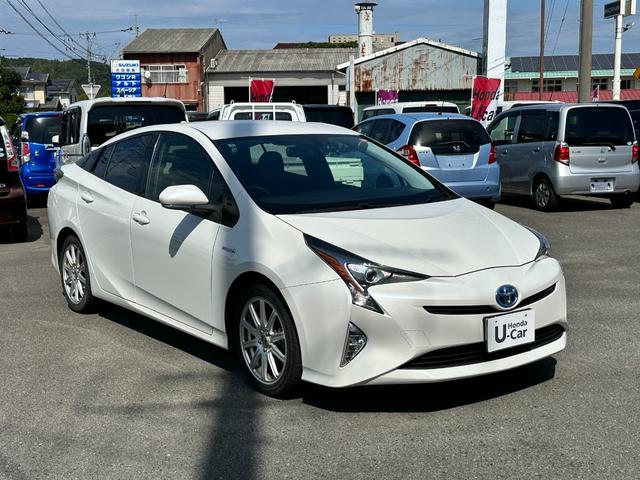 プリウス S 当社下取車 ナビ バックカメラ フルセグTV LEDヘッドライト オートライト Bluetooth接続 アルミホイール ETC 横滑り抑制装置 スマートキー スペアキー ルームクリーニング済み(11枚目)