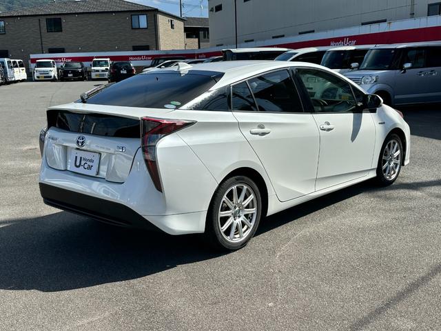 プリウス S 当社下取車 ナビ バックカメラ フルセグTV LEDヘッドライト オートライト Bluetooth接続 アルミホイール ETC 横滑り抑制装置 スマートキー スペアキー ルームクリーニング済み(13枚目)