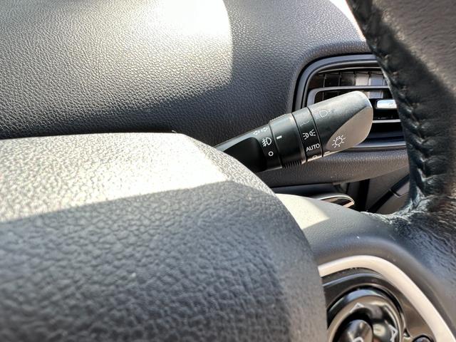 プリウス S 当社下取車 ナビ バックカメラ フルセグTV LEDヘッドライト オートライト Bluetooth接続 アルミホイール ETC 横滑り抑制装置 スマートキー スペアキー ルームクリーニング済み(39枚目)