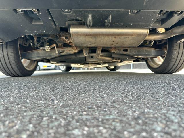 プリウス S 当社下取車 ナビ バックカメラ フルセグTV LEDヘッドライト オートライト Bluetooth接続 アルミホイール ETC 横滑り抑制装置 スマートキー スペアキー ルームクリーニング済み(45枚目)