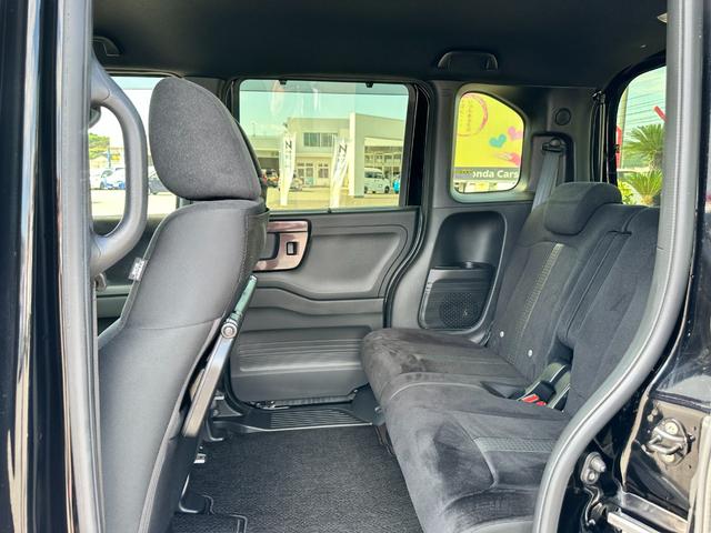 Ｎ－ＢＯＸカスタム Ｇ・Ｌホンダセンシング　ホンダセンシング　衝突軽減ブレーキ　車線逸脱抑制　オートライト　オートハイビーム　両側スライド片側電動スライドドア　横滑り抑制装置　ＬＥＤヘッドライト　ＬＥＤフォグライト　ルームクリーニング済み（22枚目）