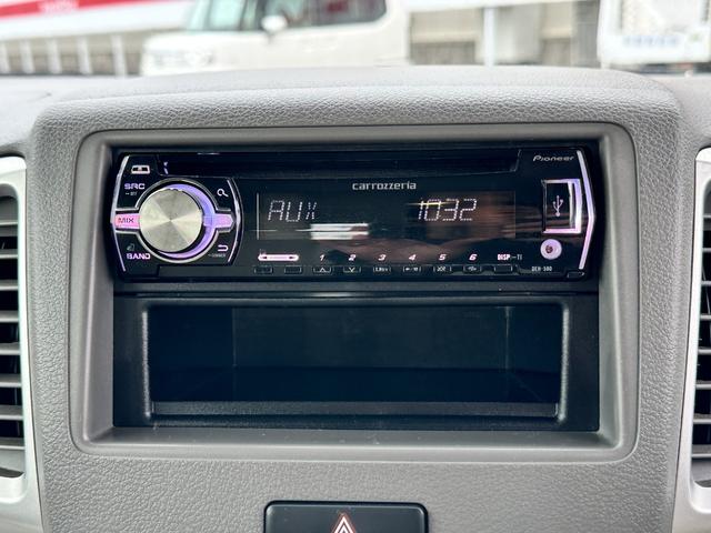 スペーシア G 当社下取車 両側スライドドア アイドリングストップ スマートキー プッシュスタートエンジンスイッチ アルミホイール オートエアコン CD USB入力 シートアンダートレー ルームクリーニング済み(3枚目)