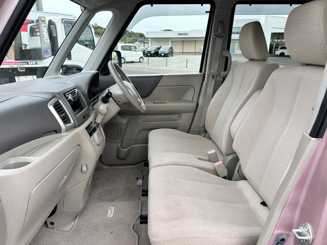 スペーシア G 当社下取車 両側スライドドア アイドリングストップ スマートキー プッシュスタートエンジンスイッチ アルミホイール オートエアコン CD USB入力 シートアンダートレー ルームクリーニング済み(18枚目)