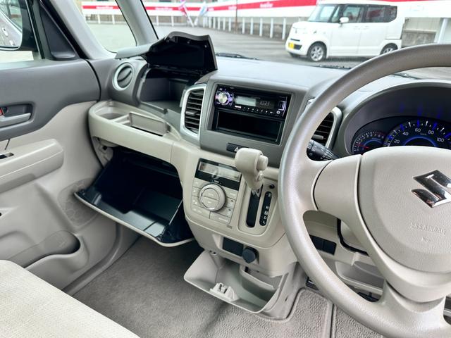 スペーシア G 当社下取車 両側スライドドア アイドリングストップ スマートキー プッシュスタートエンジンスイッチ アルミホイール オートエアコン CD USB入力 シートアンダートレー ルームクリーニング済み(28枚目)