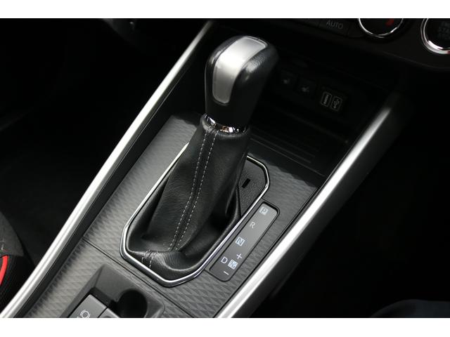 レックス Ｚ　スバル認定中古車／スマートアシスト／禁煙車／元社有車／９インチディスプレイオーディオ／全周囲カメラ／障害物センサー／スマートキー／シートヒーター／Ｂｌｕｅｔｏｏｔｈ／電動格納ドアミラー／オートライト／（9枚目）