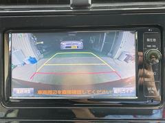 バックカメラ装備。駐車が苦手な方には欠かせません。 4