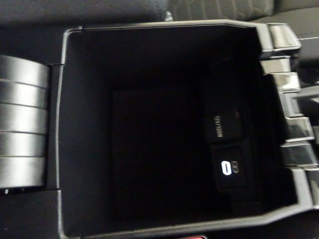 カローラスポーツ ハイブリッドG フルセグ メモリーナビ ミュージックプレイヤー接続可 バックカメラ 衝突被害軽減システム ETC ドラレコ LEDヘッドランプ 記録簿(33枚目)