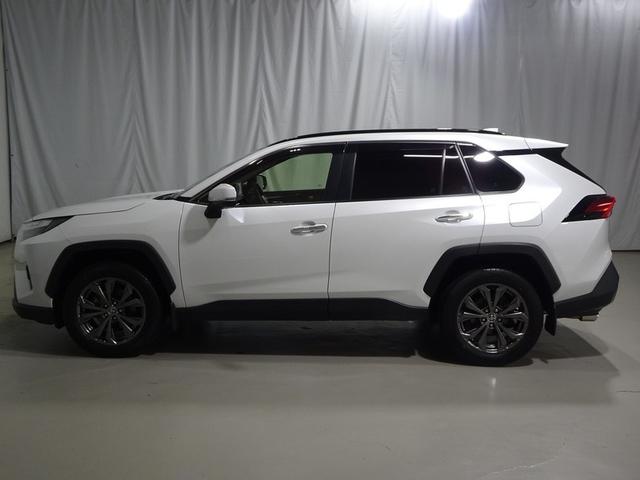 ＲＡＶ４ ハイブリッドＧ　サンルーフ　４ＷＤ　フルセグ　メモリーナビ　ミュージックプレイヤー接続可　バックカメラ　衝突被害軽減システム　ＥＴＣ　ドラレコ　ＬＥＤヘッドランプ　ワンオーナー　記録簿（2枚目）