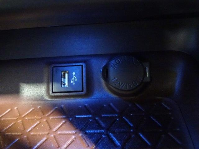 ＲＡＶ４ ハイブリッドＧ　サンルーフ　４ＷＤ　フルセグ　メモリーナビ　ミュージックプレイヤー接続可　バックカメラ　衝突被害軽減システム　ＥＴＣ　ドラレコ　ＬＥＤヘッドランプ　ワンオーナー　記録簿（32枚目）