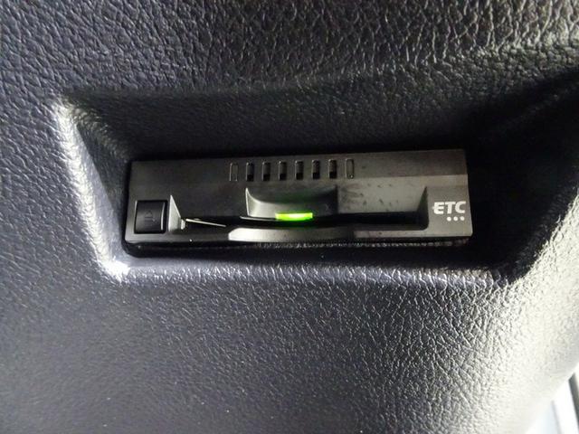 シエンタ G フルセグ メモリーナビ DVD再生 バックカメラ 衝突被害軽減システム ETC ドラレコ 両側電動スライド LEDヘッドランプ ウオークスルー 乗車定員7人 3列シート ワンオーナー 記録簿(12枚目)