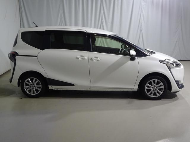 シエンタ G フルセグ メモリーナビ DVD再生 バックカメラ 衝突被害軽減システム ETC ドラレコ 両側電動スライド LEDヘッドランプ ウオークスルー 乗車定員7人 3列シート ワンオーナー 記録簿(19枚目)