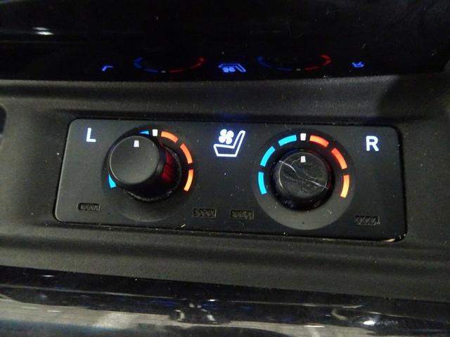 運転席、助手席にはどちらもシートヒーター＆ベンチレーション機能付き。