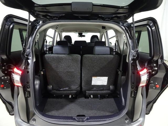 シエンタ G フルセグ メモリーナビ DVD再生 バックカメラ アイドリングストップ 衝突被害軽減システム オートマチックハイビーム プッシュスタート スマートキー 両側電動スライドドア LEDヘッドランプ(15枚目)