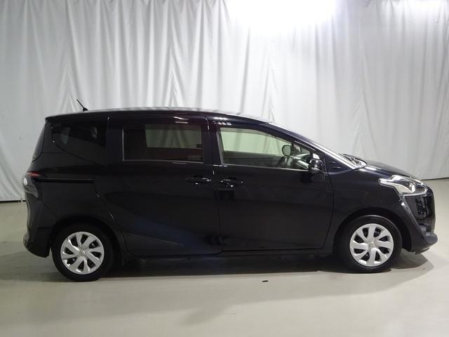 シエンタ G フルセグ メモリーナビ DVD再生 バックカメラ アイドリングストップ 衝突被害軽減システム オートマチックハイビーム プッシュスタート スマートキー 両側電動スライドドア LEDヘッドランプ(18枚目)