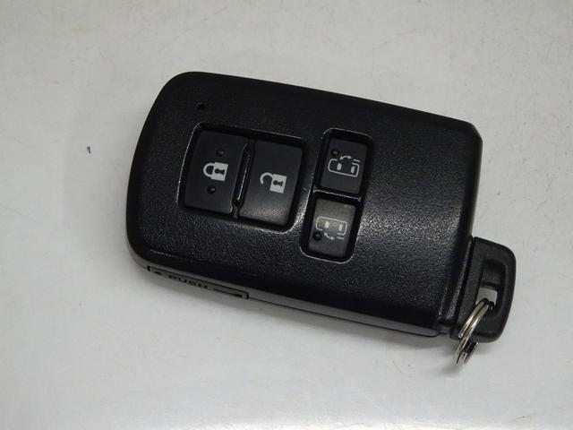 シエンタ G フルセグ メモリーナビ DVD再生 バックカメラ アイドリングストップ 衝突被害軽減システム オートマチックハイビーム プッシュスタート スマートキー 両側電動スライドドア LEDヘッドランプ(51枚目)