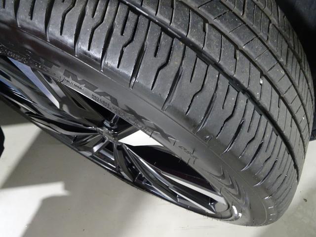 クラウンクロスオーバー ＲＳアドバンスド　革シート　サンルーフ　４ＷＤ　フルセグ　メモリーナビ　ミュージックプレイヤー接続可　バックカメラ　衝突被害軽減システム　ＥＴＣ　ドラレコ　ＬＥＤヘッドランプ　ワンオーナー　記録簿（21枚目）