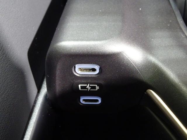 クラウンクロスオーバー ＲＳアドバンスド　革シート　サンルーフ　４ＷＤ　ディスプレイオーディオ　フルセグ　メモリーナビ　ミュージックプレイヤー接続可　バックカメラ　衝突被害軽減システム　クルーズコントロール　ＥＴＣ　ドラレコ　純正アルミ（41枚目）