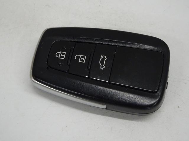 クラウンハイブリッド RSアドバンス 革シート フルセグ メモリーナビ DVD再生 ミュージックプレイヤー接続可 バックカメラ 衝突被害軽減システム ETC ドラレコ LEDヘッドランプ ワンオーナー 記録簿(38枚目)