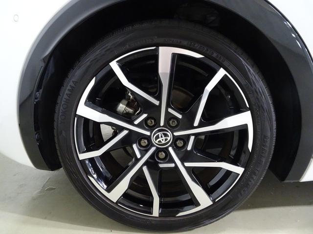 プリウス Ｚ　サンルーフ　フルセグ　メモリーナビ　ミュージックプレイヤー接続可　バックカメラ　衝突被害軽減システム　ＥＴＣ　ドラレコ　ＬＥＤヘッドランプ　ワンオーナー（5枚目）