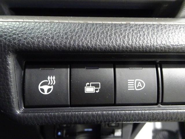 プリウス Ｚ　サンルーフ　フルセグ　メモリーナビ　ミュージックプレイヤー接続可　バックカメラ　衝突被害軽減システム　ＥＴＣ　ドラレコ　ＬＥＤヘッドランプ　ワンオーナー（29枚目）