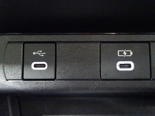 プリウス Ｚ　サンルーフ　フルセグ　メモリーナビ　ミュージックプレイヤー接続可　バックカメラ　衝突被害軽減システム　ＥＴＣ　ドラレコ　ＬＥＤヘッドランプ　ワンオーナー（32枚目）